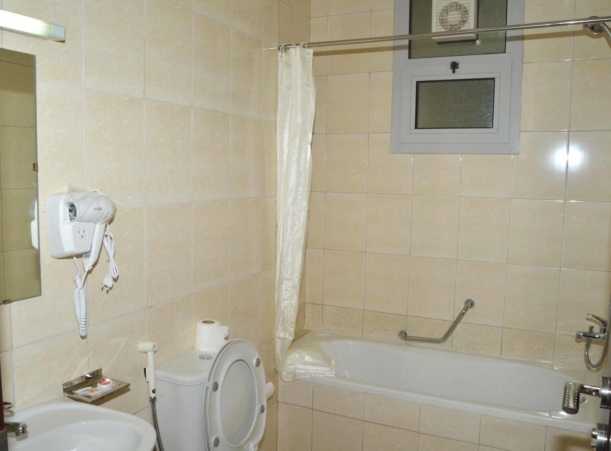 Al Khaleej Plaza Furnished Apartments Llc Ajman Eksteriør bilde